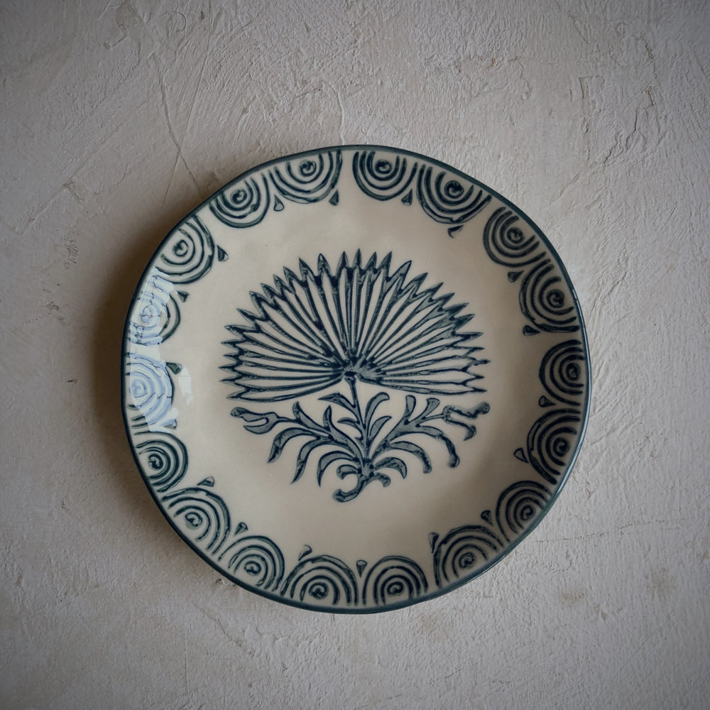 Assiette peinte à la main- Elowen