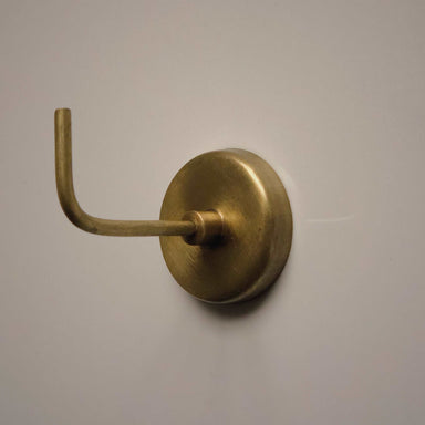 Sur mon x - curated home decor accessories Magnetic brass hook accessoire de décoration maison vintage Crochet en laiton magnétique