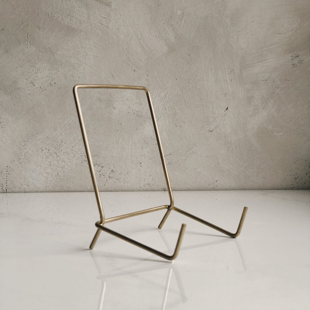 BRASS DISPLAY RACK