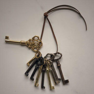 Sur mon x - curated home decor accessories Skeleton key set accessoire de décoration maison vintage Jeu de clés squelette