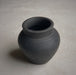 Vase classique en terre cuite noir vintage - Classic Decorative Vintage Black Terracotta Vase