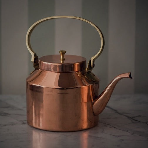 Bouilloire à thé en cuivre anglais - handcrafted English copper kettle 