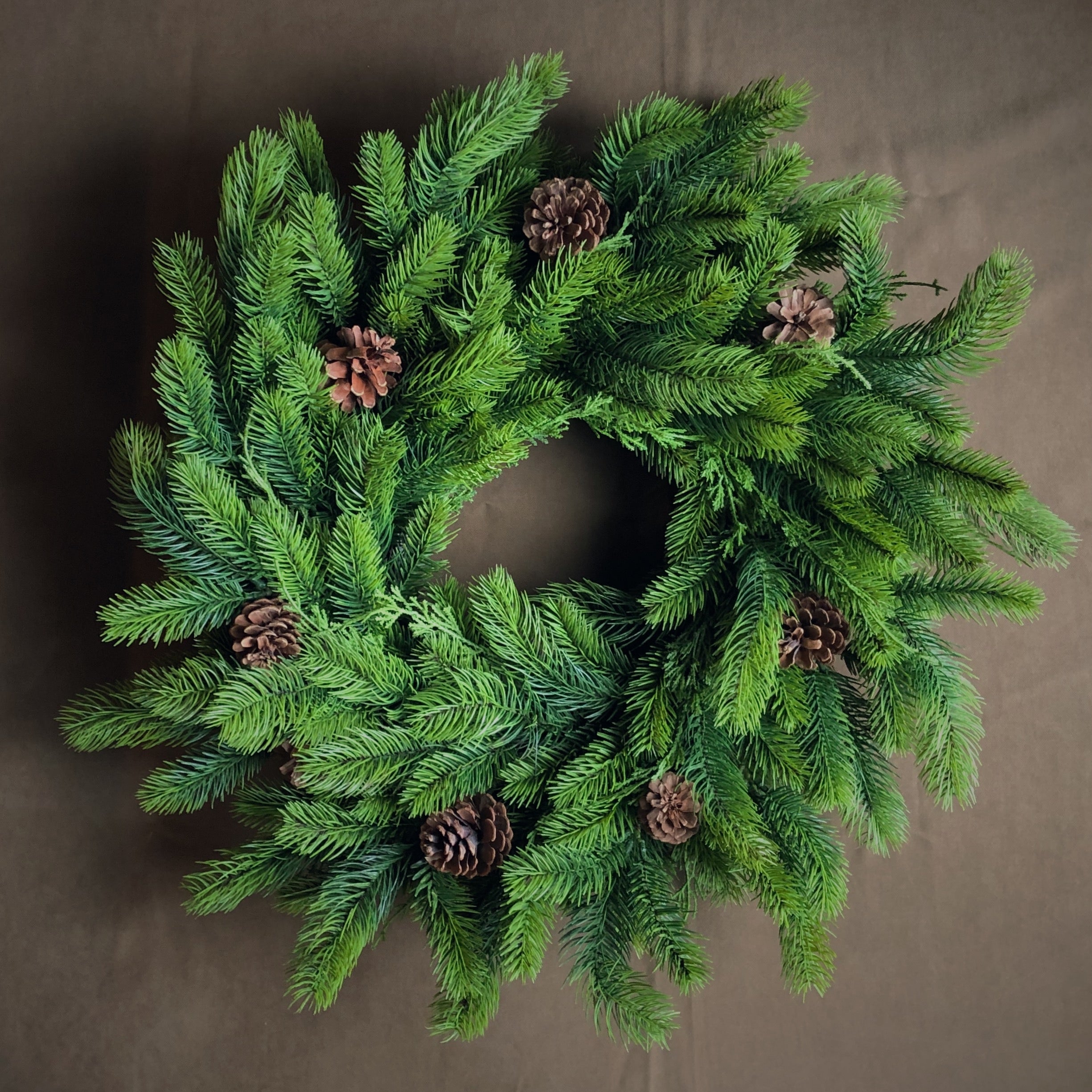 Grande couronne de Noël sapin de Norvège - 24"