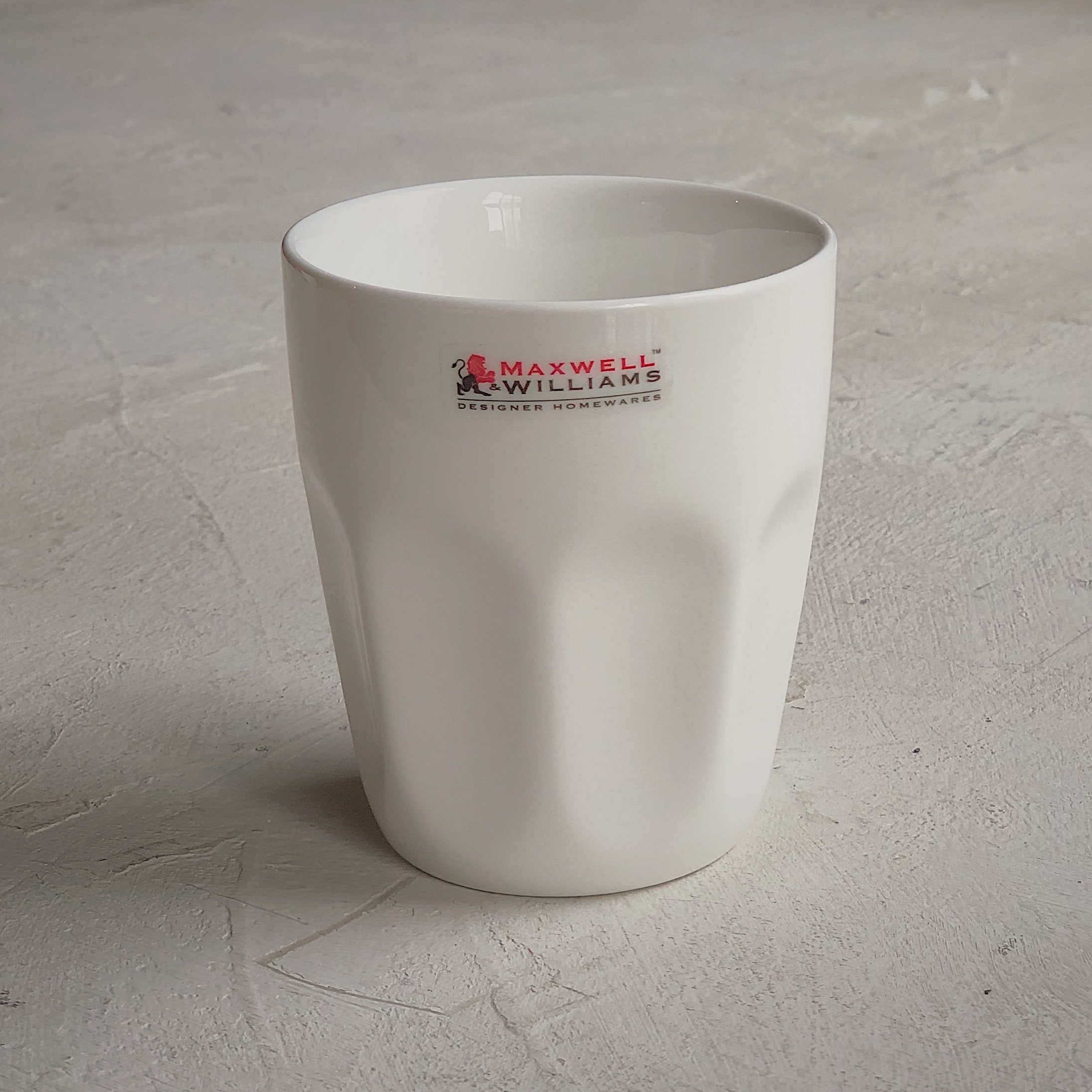 Gobelet à café latté ; White Basics par Maxwell  Williams