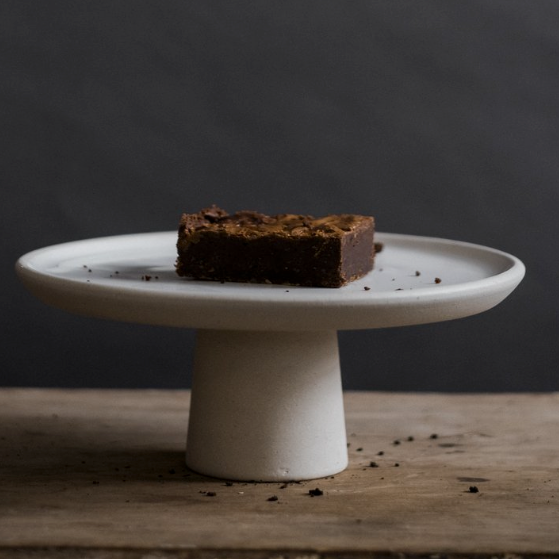 Ceramic cake stand