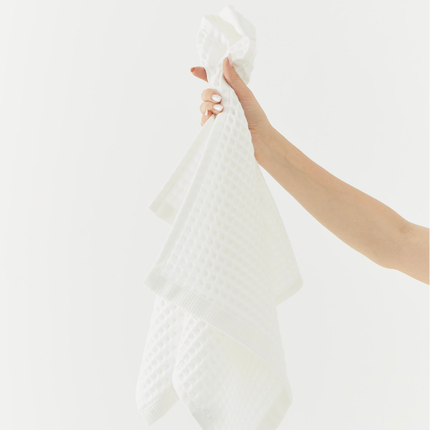 WAFFLE WEAVE BATH TOWEL - WHITE