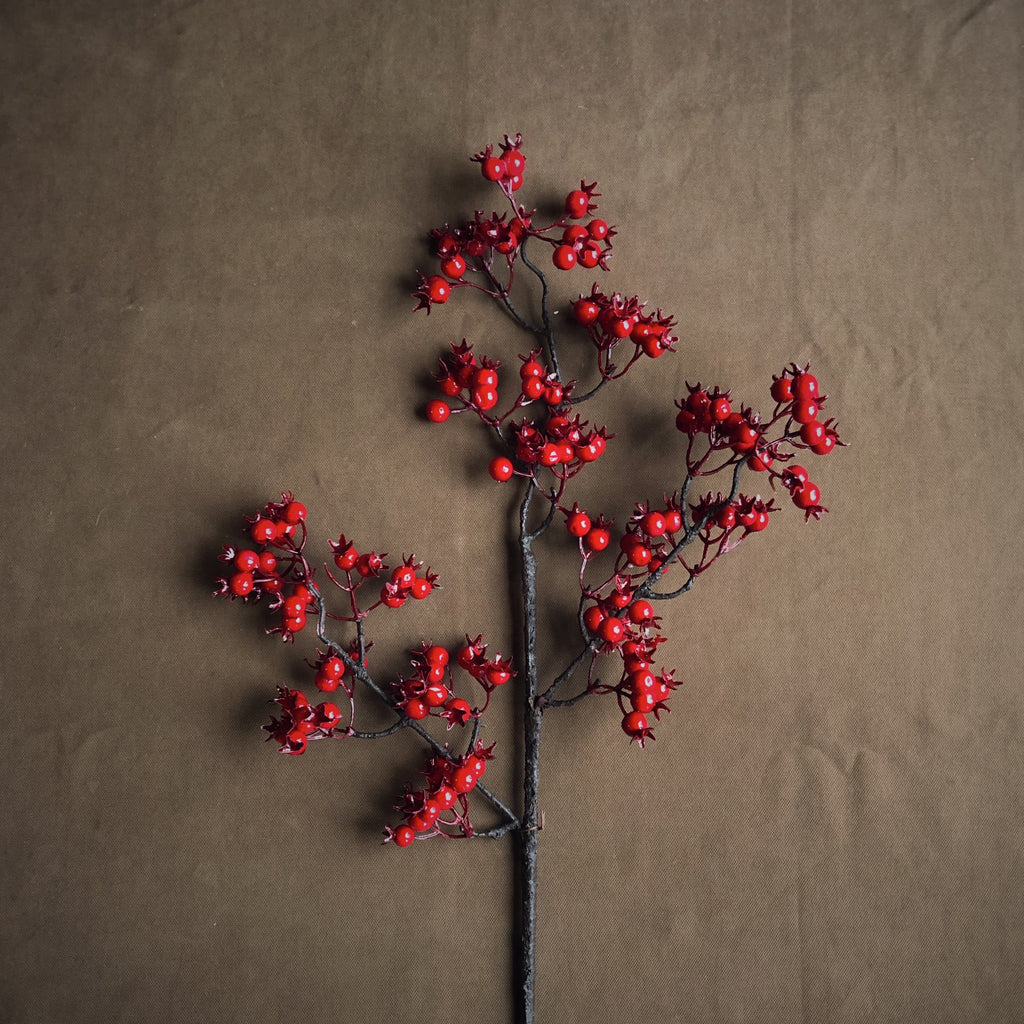 CHRISTMAS RED BERRY BRANCH 30" 