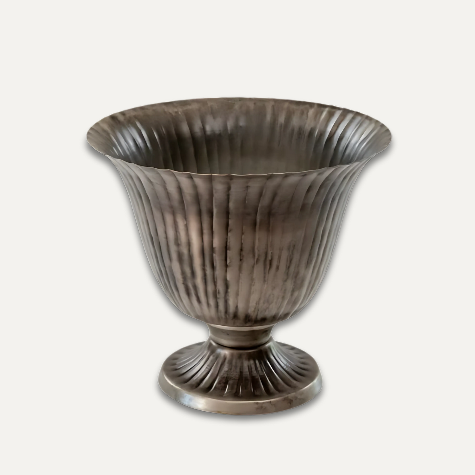 Vase- urne classique patina