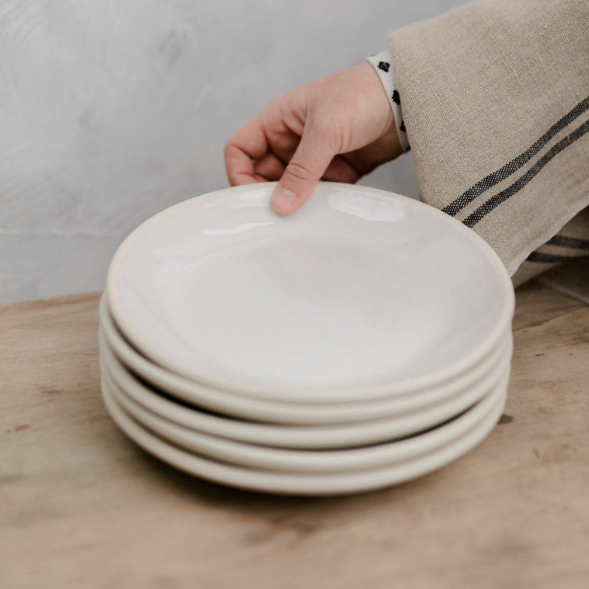 Ceramic bistro plate