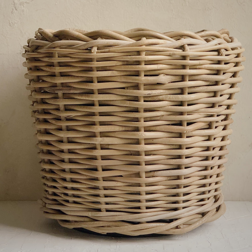 Sur mon x - curated home decor accessories rattan-basket accessoire de décoration maison vintage panier-de-rottin