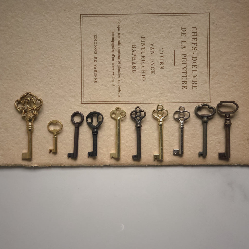 Sur mon x - curated home decor accessories Skeleton key set accessoire de décoration maison vintage Jeu de clés squelette