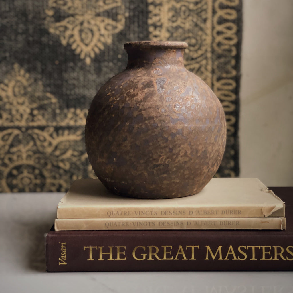 Sur mon x - curated home decor accessories Sandstone vase - pebble accessoire de décoration maison vintage Vase en grès - galet