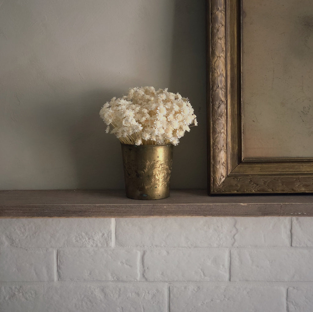 Sur mon x - curated home decor accessories Bouquet of white dried star flowers accessoire de décoration maison vintage Pot d'allumettes à gratter
